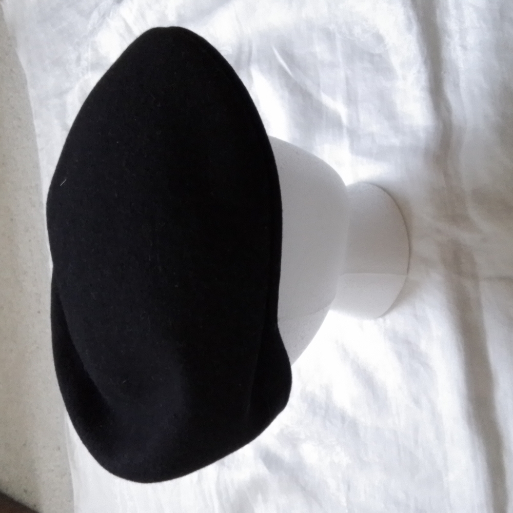 Black Scala cap